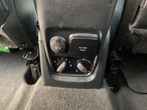 Used 2019 Ford Transit Connect XLT w/ XLT Premium Package image 14