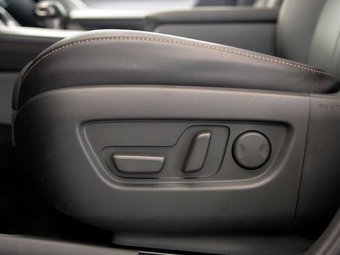 Certified 2026 MAZDA CX-90 Plug-In Hybrid w/ Preferred AWD/4WD image 16