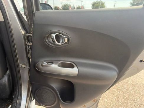 Used 2013 Nissan Juke SL AWD/4WD image 18