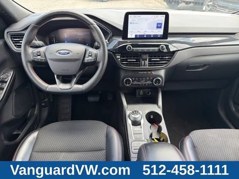 Used 2025 Ford Escape ST-Line Select AWD/4WD image 24