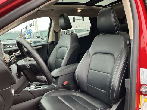 Used 2020 Ford Escape SEL image 27