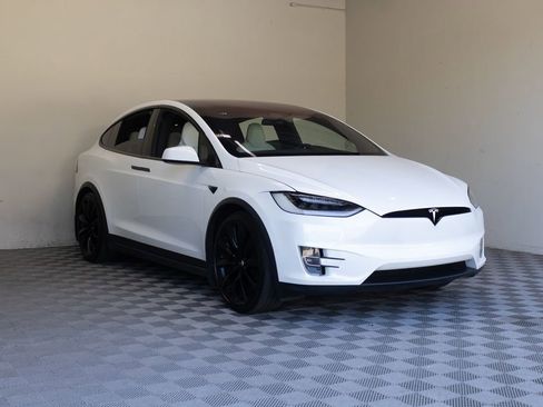 Used 2018 Tesla Model X 100D AWD/4WD image 6