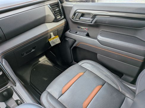 Used 2023 GMC Sierra 1500 AT4 w/ AT4 Premium Package AWD/4WD image 15