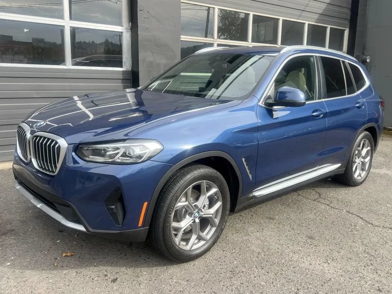 Used 2022 BMW X3 xDrive30i w/ Premium Package 2 AWD/4WD image 1