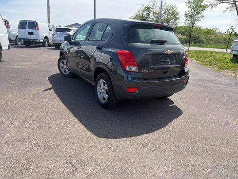 Used 2020 Chevrolet Trax LS AWD/4WD image 5