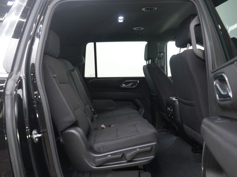 Used 2023 Chevrolet Suburban LS image 13