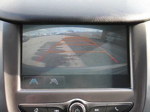 Used 2017 Chevrolet Cruze LT image 31