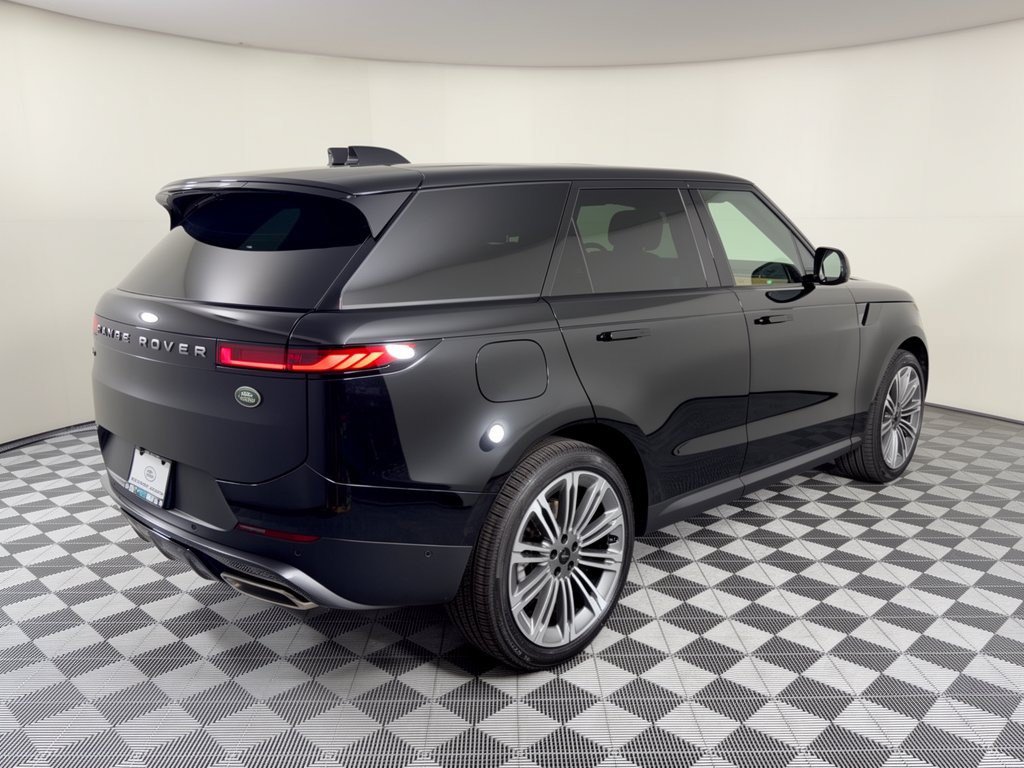 New 2027 Land Rover Range Rover Sport SE AWD/4WD image 9