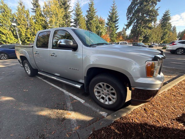 Used 2011 GMC Sierra 1500 SLT w/ Chrome Essentials Package AWD/4WD image 2