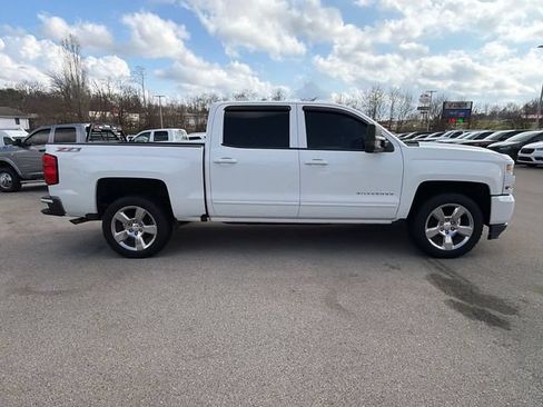 Used 2017 Chevrolet Silverado 1500 LT w/ All Star Edition AWD/4WD image 4