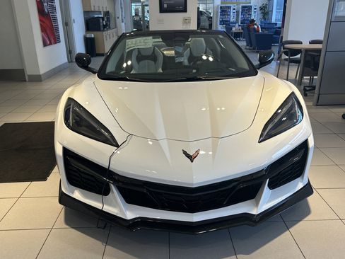 New 2025 Chevrolet Corvette Z06 w/ Battery Protection Package image 2