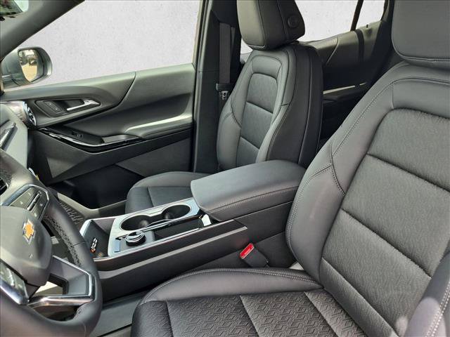 New 2027 Chevrolet Equinox LT w/ Convenience Package II FWD image 4