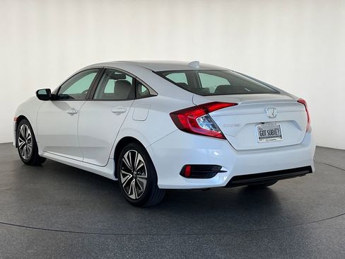 Used 2017 Honda Civic EX-L image 6