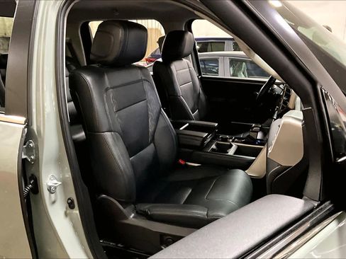 Used 2024 Toyota Tundra Limited image 8