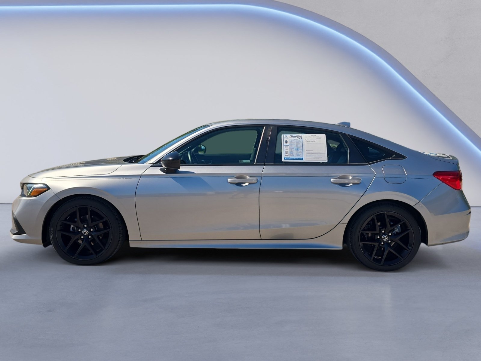 Used 2023 Honda Civic Sport image 2