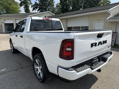 New 2026 RAM 1500 Express AWD/4WD image 6