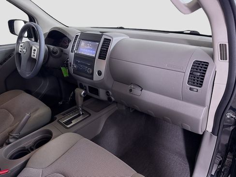 Used 2019 Nissan Frontier SV image 29