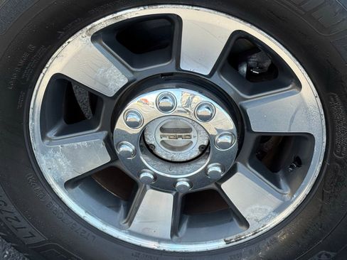 Used 2011 Ford F250 Lariat w/ Camper Pkg AWD/4WD image 11