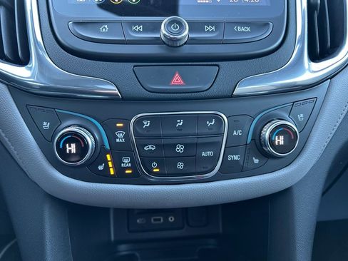 Used 2020 Chevrolet Equinox Premier image 33