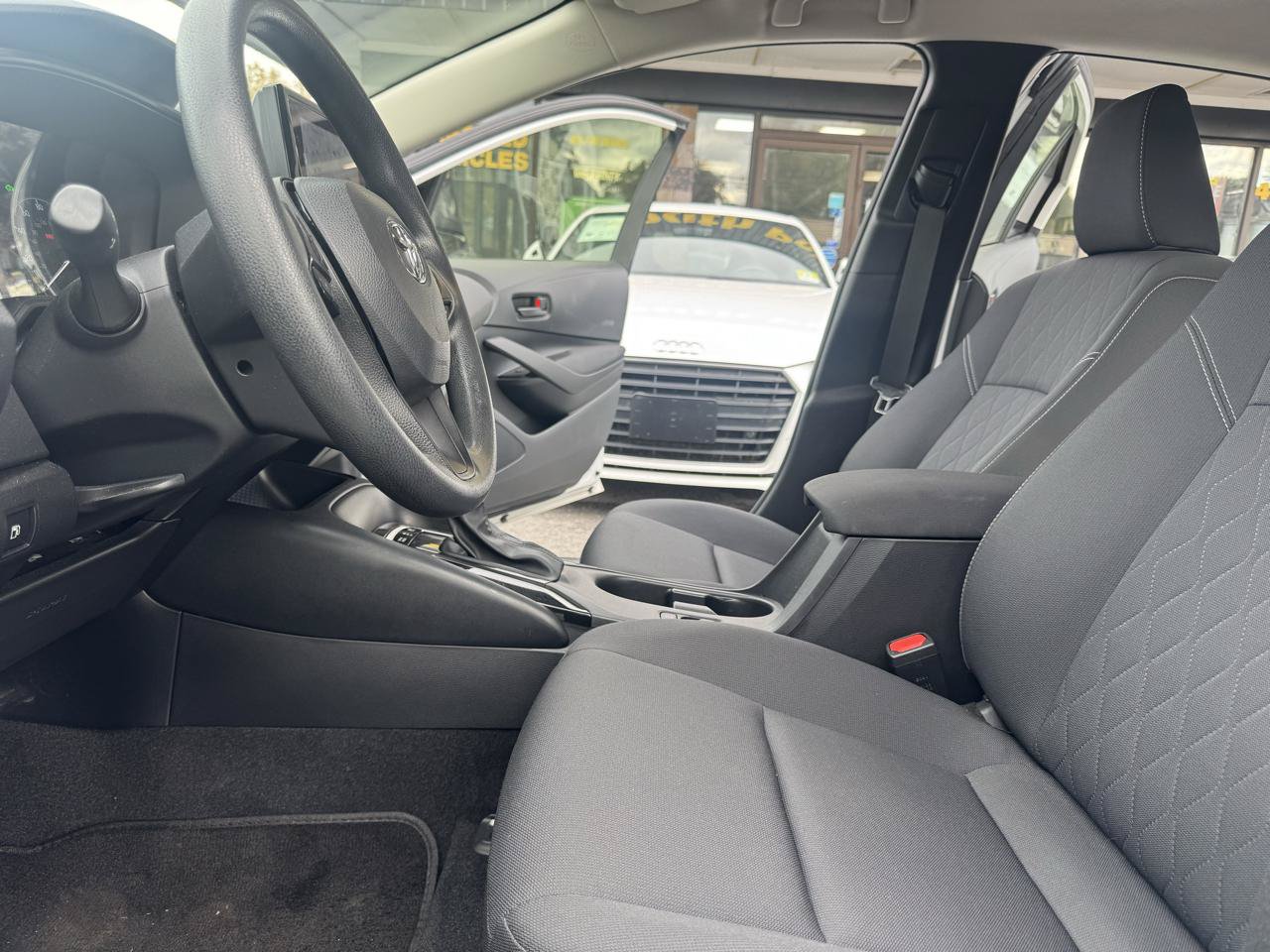 Used 2023 Toyota Corolla LE w/ LE Convenience Package FWD image 13