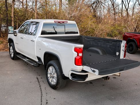 Certified 2022 Chevrolet Silverado 2500 High Country image 9