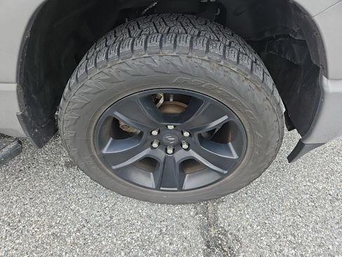 Used 2020 RAM 1500 Big Horn AWD/4WD image 9