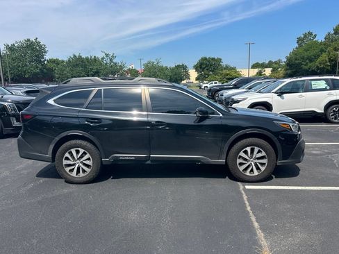 Used 2022 Subaru Outback Premium AWD/4WD image 2