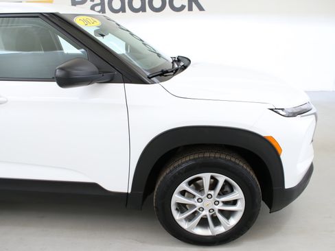 Used 2024 Chevrolet TrailBlazer LS w/ LS Convenience Package image 11