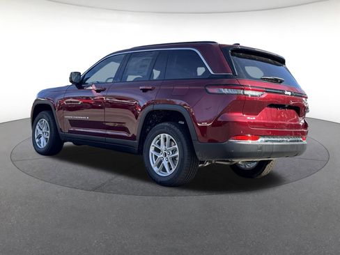 New 2025 Jeep Grand Cherokee Laredo X image 3