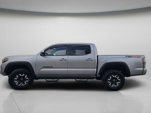 Used 2020 Toyota Tacoma TRD Off-Road image 20