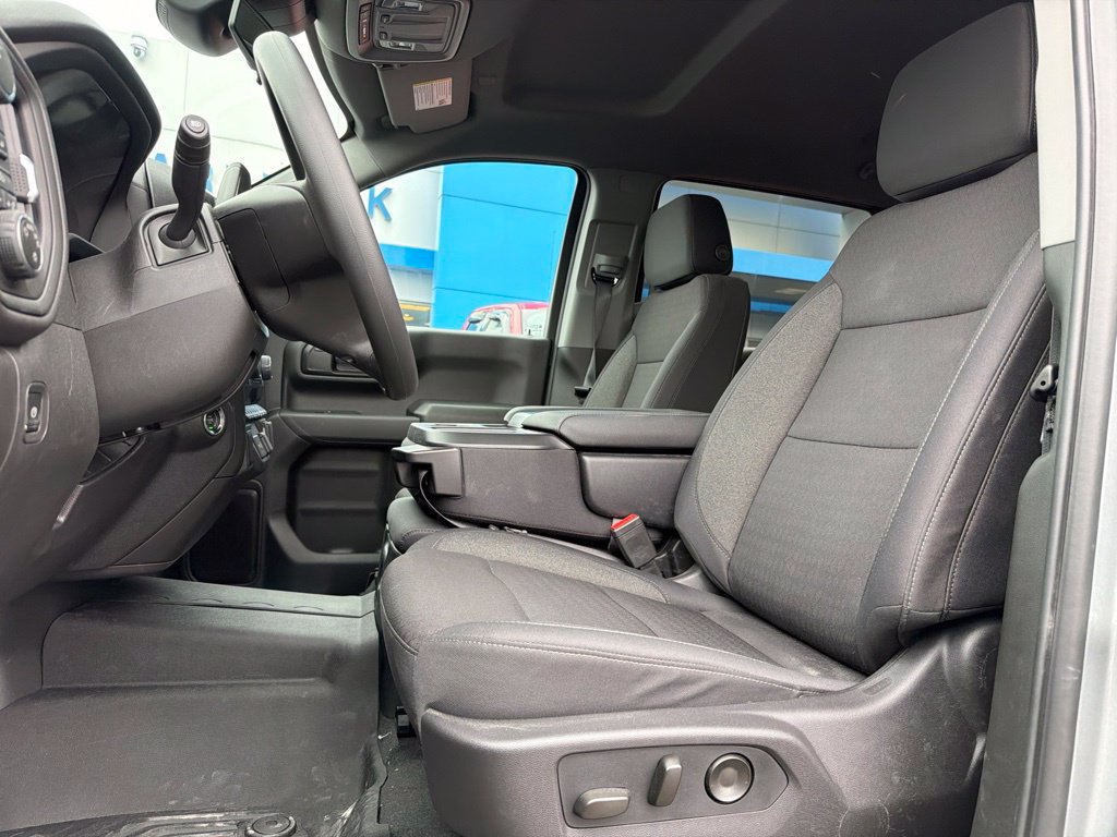 Used 2026 Chevrolet Silverado 1500 Custom Trail Boss AWD/4WD image 34