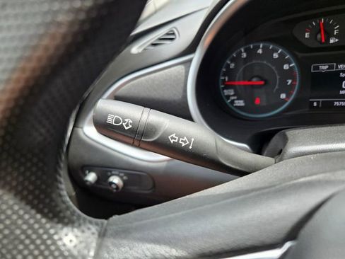 Used 2022 Chevrolet Malibu LT FWD image 18