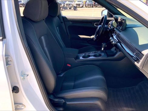 Used 2025 Honda Civic Sport image 9