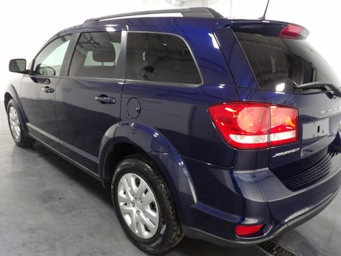 Used 2019 Dodge Journey SE w/ Premium Group FWD image 6