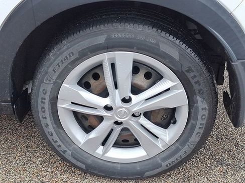 Used 2019 Nissan Kicks S image 25