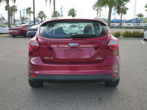 Used 2014 Ford Focus SE w/ Interior Protection Package FWD image 4