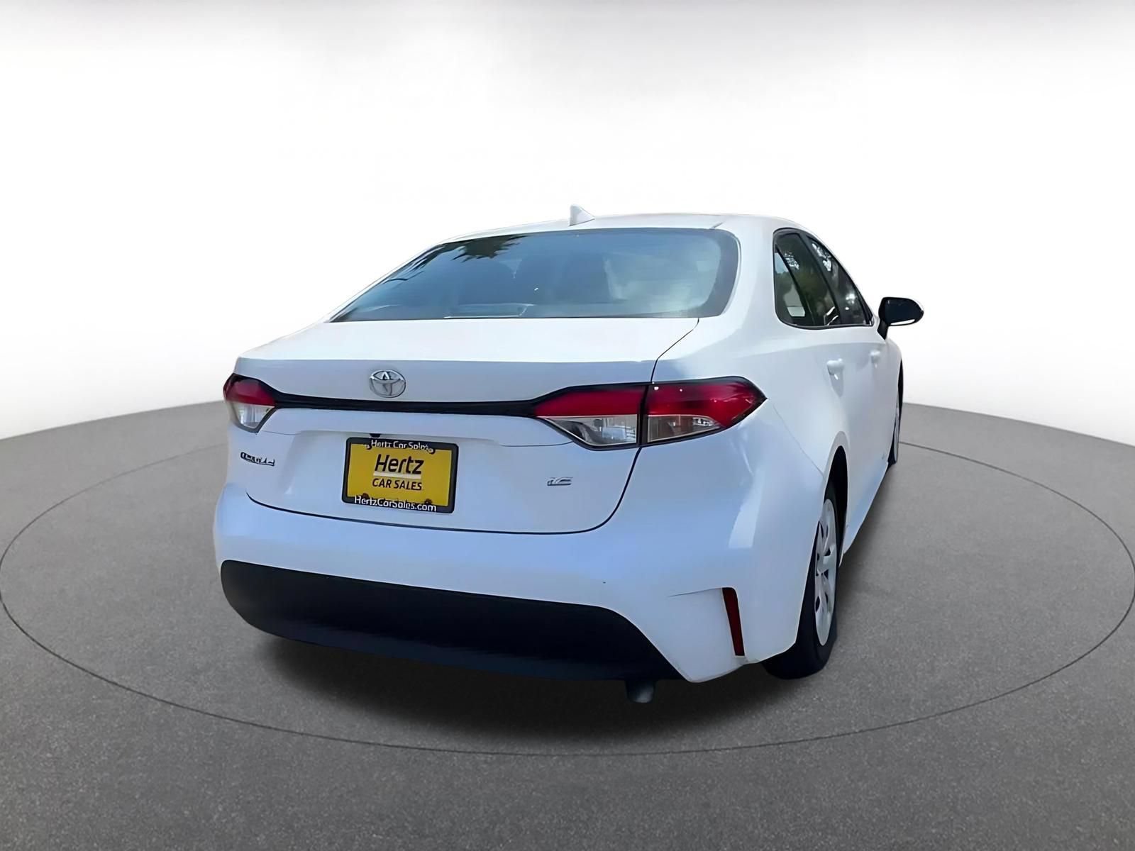 Used 2025 Toyota Corolla LE FWD image 14