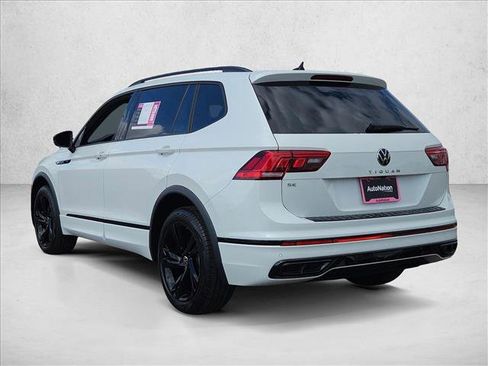Used 2023 Volkswagen Tiguan SE R-Line image 8