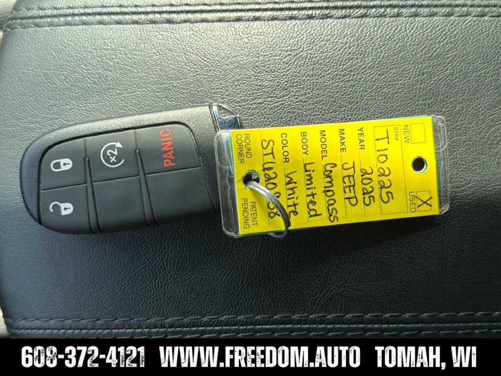 Used 2025 Jeep Compass Limited AWD/4WD image 27