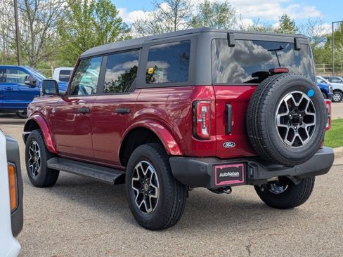 New 2026 Ford Bronco Outer Banks image 8