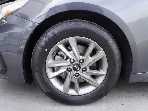 Used 2020 Kia Optima LX image 18