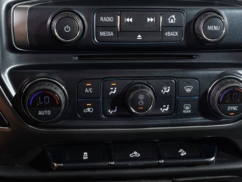 Used 2018 Chevrolet Silverado 1500 LT w/ All Star Edition AWD/4WD image 29