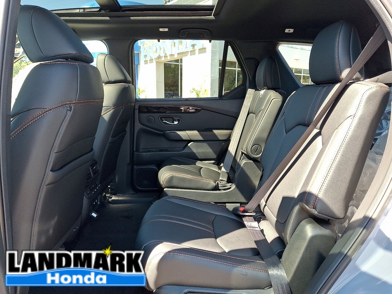 New 2026 Honda Pilot TrailSport image 8