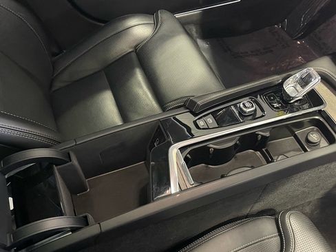 Used 2023 Volvo S90 B6 Ultimate w/ Protection Package Premier image 43