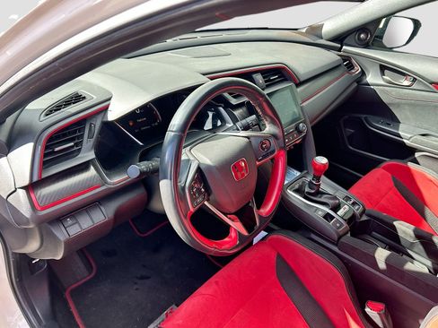 Used 2019 Honda Civic Type R image 9