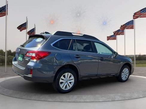 Used 2017 Subaru Outback 2.5i Premium AWD/4WD image 7