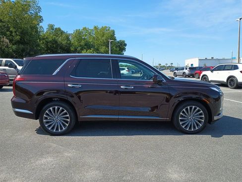Used 2024 Hyundai Palisade Calligraphy image 9