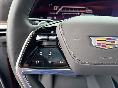 Used 2025 Cadillac Escalade ESV Sport Platinum w/ LPO, Floor Liner Package image 19