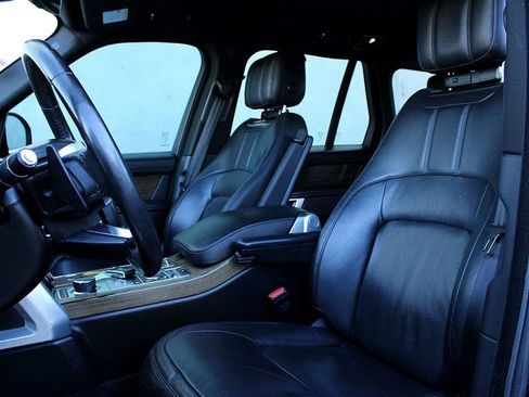 Used 2018 Land Rover Range Rover image 15