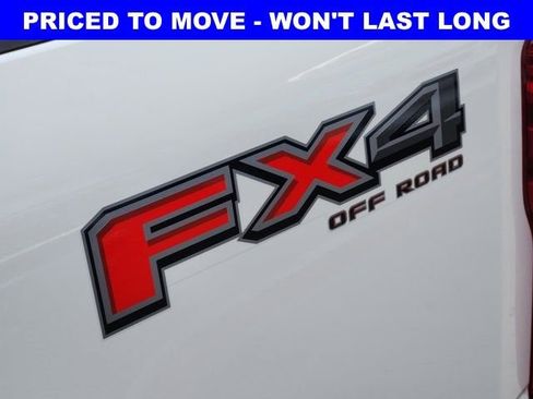 Used 2025 Ford F250 XLT w/ FX4 Off-Road Package image 9